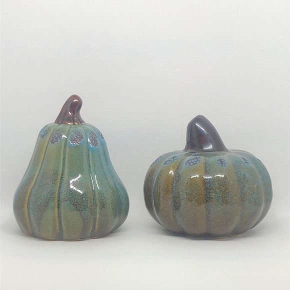 🍂 Ceramic Pumpkins Holiday Decorations Teal Set of 2 NWT 2019 Thanksgiving 🍁 - Picture 1 of 11